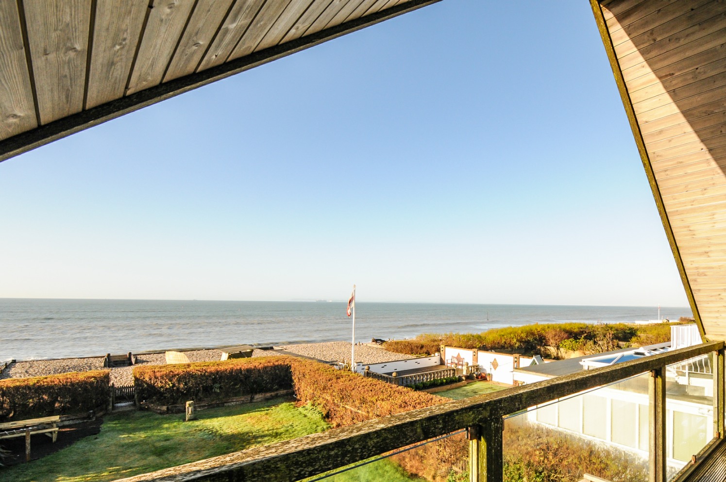 Holiday Lettings, Bracklesham Bay: Highlow Cottage | Baileys Estate Agent